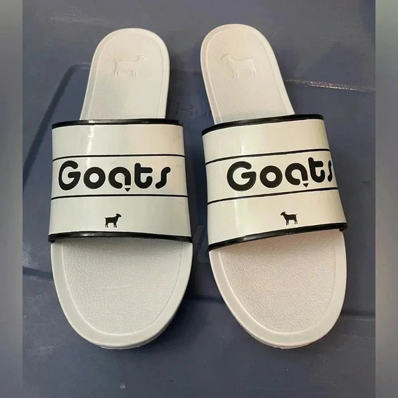 GOATS women’s size 8 The Slide white/Black Logo Slide Sandals - Picture 1 of 7